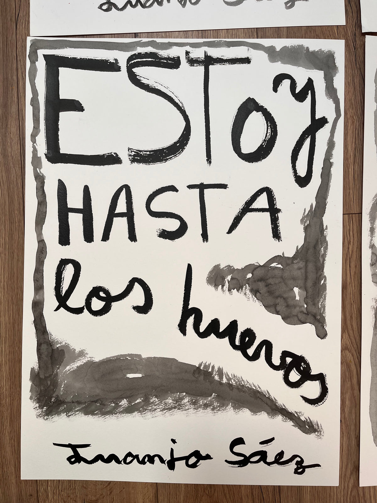 Estoy hasta los huevos, tinta china sobre papel Fabriano, obra original de Juanjo Sáez – vista de conjunto