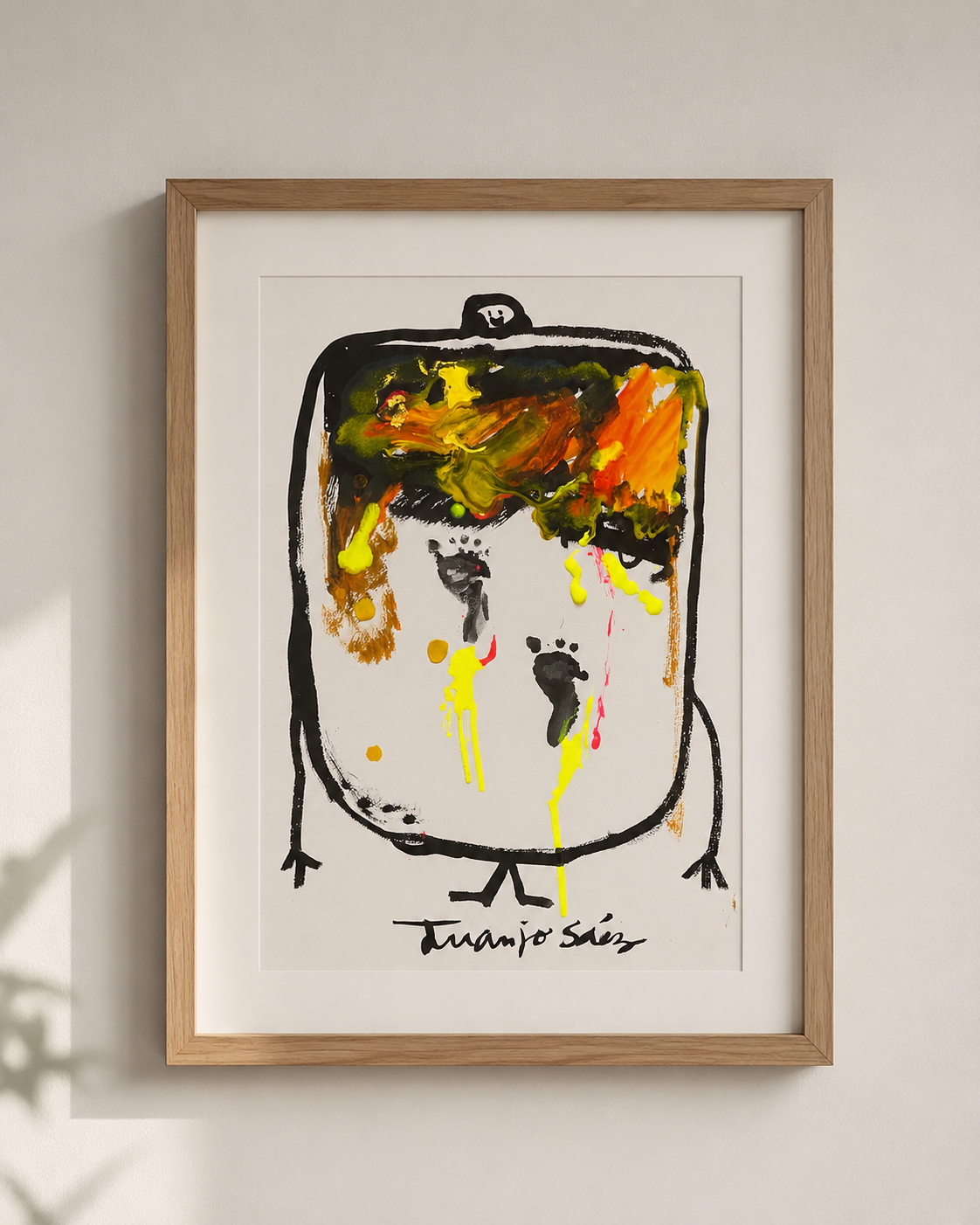 Huellas de bebé y su mamá, tinta china y anilinas sobre papel, obra original de Juanjo Sáez – vista en contexto